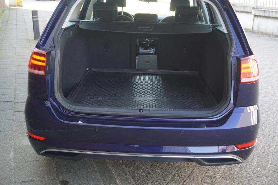 Volkswagen GOLF Variant 1.5 TSI Comf.line Business/Massage stoelen/ Navigatie/Rijklaarprijs