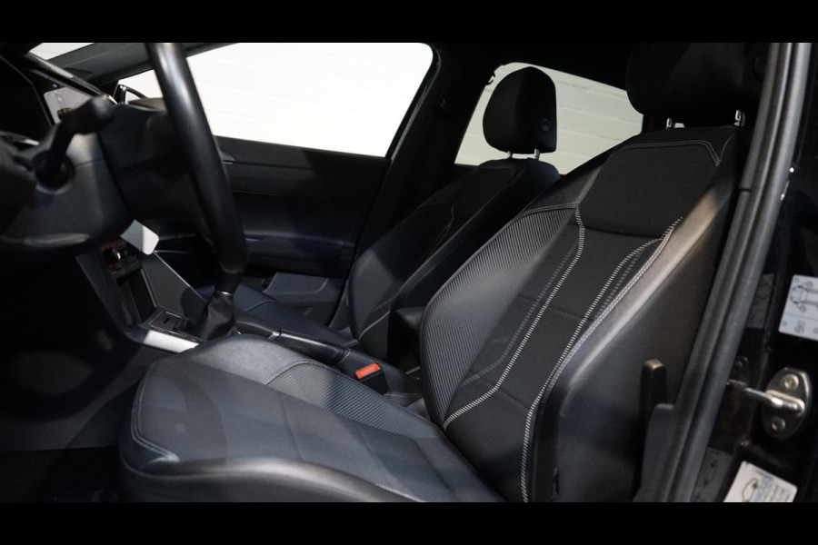 Volkswagen Polo 1.0 TSI R-Line ACC-CARPLAY-CLIMA-CRUISE-MODE-NAVIGATIE-VIRTUEEL-STOELVERWARMING-TREKHAAK