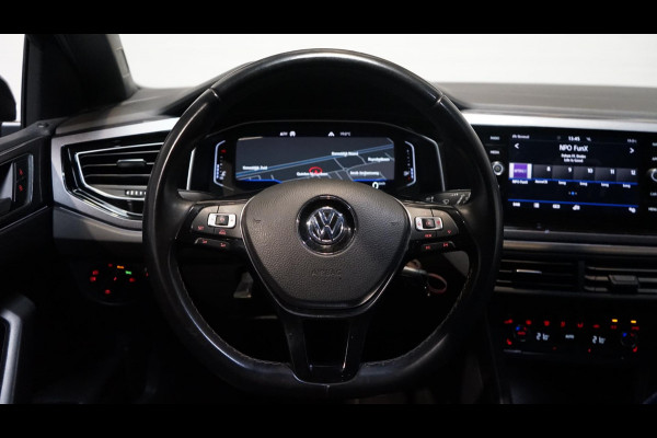 Volkswagen Polo 1.0 TSI R-Line ACC-CARPLAY-CLIMA-CRUISE-MODE-NAVIGATIE-VIRTUEEL-STOELVERWARMING-TREKHAAK