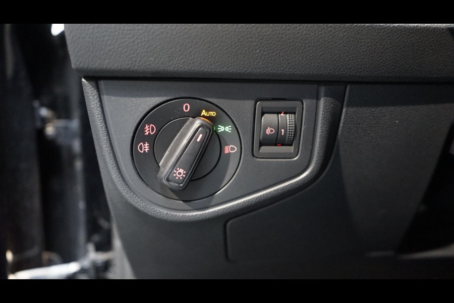 Volkswagen Polo 1.0 TSI R-Line ACC-CARPLAY-CLIMA-CRUISE-MODE-NAVIGATIE-VIRTUEEL-STOELVERWARMING-TREKHAAK