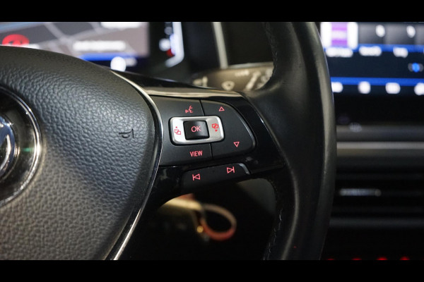 Volkswagen Polo 1.0 TSI R-Line ACC-CARPLAY-CLIMA-CRUISE-MODE-NAVIGATIE-VIRTUEEL-STOELVERWARMING-TREKHAAK