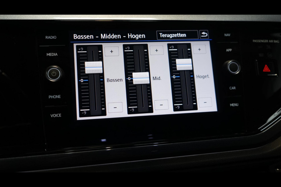 Volkswagen Polo 1.0 TSI R-Line ACC-CARPLAY-CLIMA-CRUISE-MODE-NAVIGATIE-VIRTUEEL-STOELVERWARMING-TREKHAAK