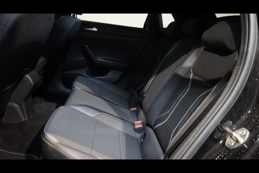 Volkswagen Polo 1.0 TSI R-Line ACC-CARPLAY-CLIMA-CRUISE-MODE-NAVIGATIE-VIRTUEEL-STOELVERWARMING-TREKHAAK