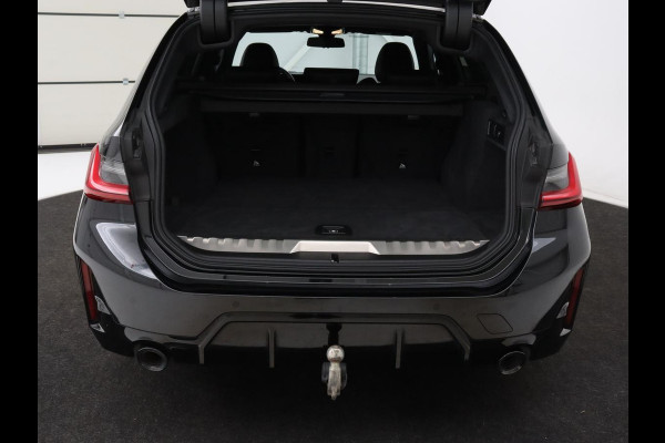 BMW 3-serie 320e M Sport | Head-Up | Adaptive cruise | Trekhaak | Leder | Stoelverwarming | Camera | Keyless | Adaptief LED | Carplay | Sfeerverlichting | Navigatie