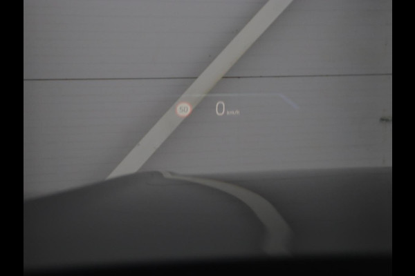 BMW 3-serie 320e M Sport | Head-Up | Adaptive cruise | Trekhaak | Leder | Stoelverwarming | Camera | Keyless | Adaptief LED | Carplay | Sfeerverlichting | Navigatie