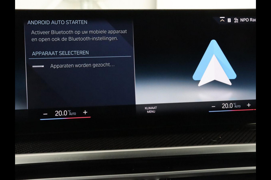 BMW 3-serie 320e M Sport | Head-Up | Adaptive cruise | Trekhaak | Leder | Stoelverwarming | Camera | Keyless | Adaptief LED | Carplay | Sfeerverlichting | Navigatie