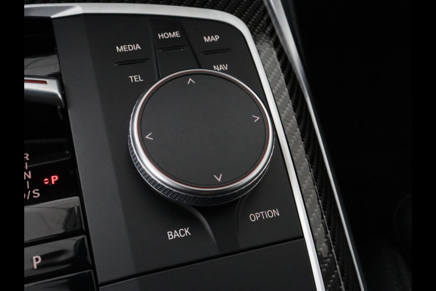 BMW 3-serie 320e M Sport | Head-Up | Adaptive cruise | Trekhaak | Leder | Stoelverwarming | Camera | Keyless | Adaptief LED | Carplay | Sfeerverlichting | Navigatie