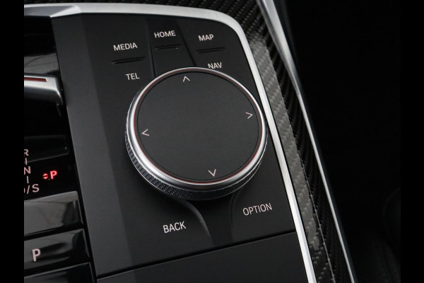 BMW 3-serie 320e M Sport | Head-Up | Adaptive cruise | Trekhaak | Leder | Stoelverwarming | Camera | Keyless | Adaptief LED | Carplay | Sfeerverlichting | Navigatie