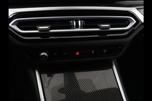 BMW 3-serie 320e M Sport | Head-Up | Adaptive cruise | Trekhaak | Leder | Stoelverwarming | Camera | Keyless | Adaptief LED | Carplay | Sfeerverlichting | Navigatie