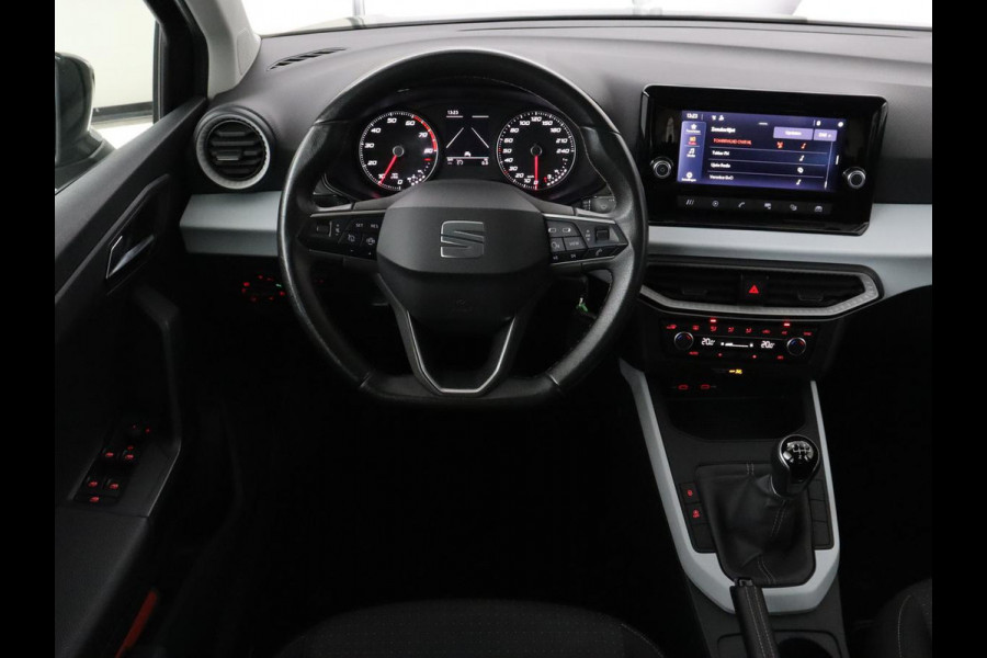 Seat Arona 1.0 TSI Style | Carplay | Full LED | Climate control | Parkeerhulp | Cruise control | Bluetooth | DAB