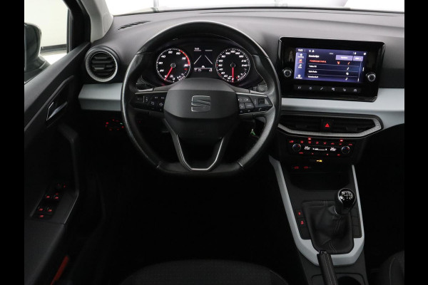 Seat Arona 1.0 TSI Style | Carplay | Full LED | Climate control | Parkeerhulp | Cruise control | Bluetooth | DAB