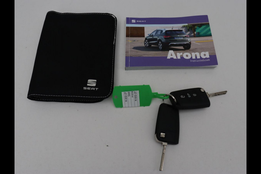 Seat Arona 1.0 TSI Style | Carplay | Full LED | Climate control | Parkeerhulp | Cruise control | Bluetooth | DAB