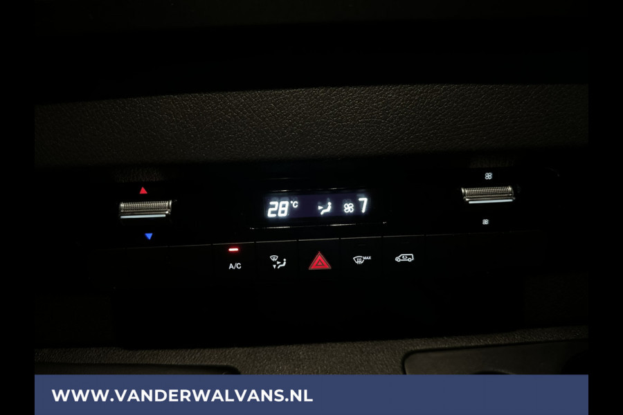 Mercedes-Benz Sprinter 317 CDI 170pk L3H2 Euro6 Airco | Camera | Apple Carplay | Android Auto Cruisecontrol, Parkeersensoren, Stoelverwarming, Bijrijdersbank, MBUX