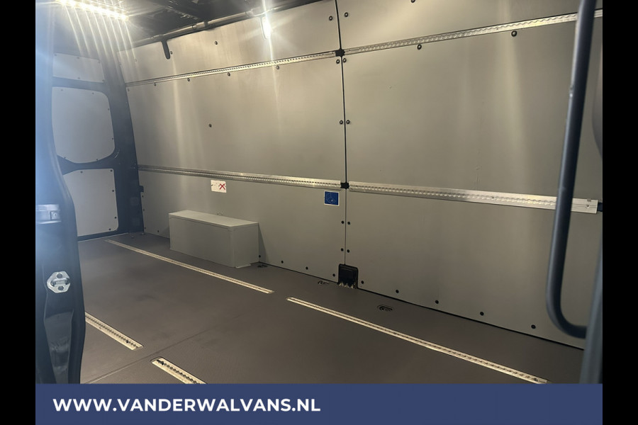 Mercedes-Benz Sprinter 317 CDI 170pk L3H2 Euro6 Airco | Camera | Apple Carplay | Android Auto Cruisecontrol, Parkeersensoren, Stoelverwarming, Bijrijdersbank, MBUX