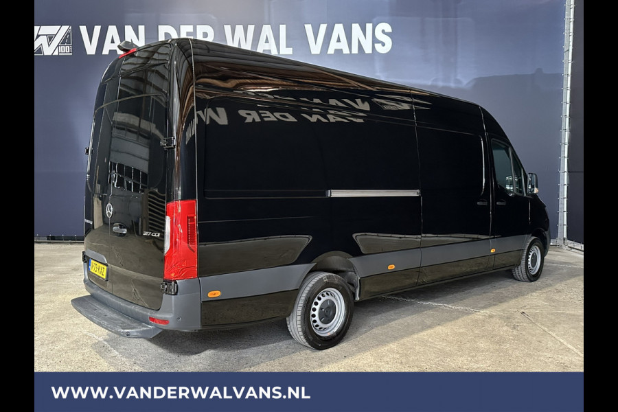 Mercedes-Benz Sprinter 317 CDI 170pk L3H2 Euro6 Airco | Camera | Apple Carplay | Android Auto Cruisecontrol, Parkeersensoren, Stoelverwarming, Bijrijdersbank, MBUX