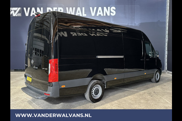 Mercedes-Benz Sprinter 317 CDI 170pk L3H2 Euro6 Airco | Camera | Apple Carplay | Android Auto Cruisecontrol, Parkeersensoren, Stoelverwarming, Bijrijdersbank, MBUX
