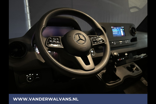 Mercedes-Benz Sprinter 317 CDI 170pk L3H2 Euro6 Airco | Camera | Apple Carplay | Android Auto Cruisecontrol, Parkeersensoren, Stoelverwarming, Bijrijdersbank, MBUX