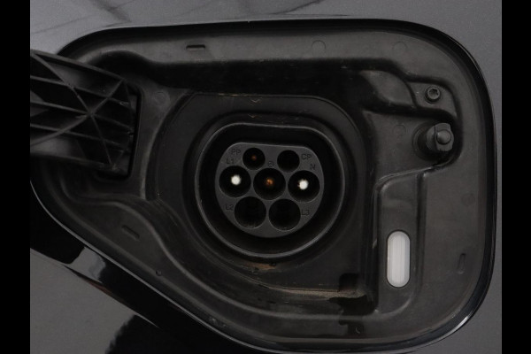 Škoda Octavia 1.4 TSI RS iV PHEV | Head-Up | Stoel & stuurverwarming | Adaptive cruise | Standkachel | Matrix LED | Massage | Alcantara | Camera | Carplay | Memory | Canton Sound | Virtual Cockpit | Side Assist