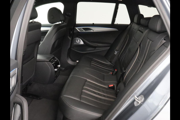 BMW 5 Serie 530e High Executive | Panoramadak | Head-Up | Adaptive cruise | Trekhaak | Bowers & Wilkins | Leder | Stoelverwarming | 360 Camera | Carplay | Keyless | Navigatie