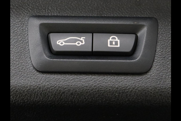 BMW 5 Serie 530e High Executive | Panoramadak | Head-Up | Adaptive cruise | Trekhaak | Bowers & Wilkins | Leder | Stoelverwarming | 360 Camera | Carplay | Keyless | Navigatie
