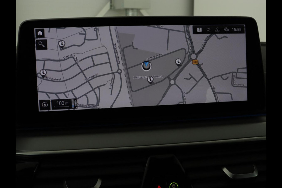 BMW 5 Serie 530e High Executive | Panoramadak | Head-Up | Adaptive cruise | Trekhaak | Bowers & Wilkins | Leder | Stoelverwarming | 360 Camera | Carplay | Keyless | Navigatie