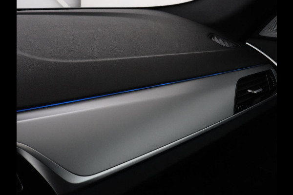 BMW 5 Serie 530e High Executive | Panoramadak | Head-Up | Adaptive cruise | Trekhaak | Bowers & Wilkins | Leder | Stoelverwarming | 360 Camera | Carplay | Keyless | Navigatie