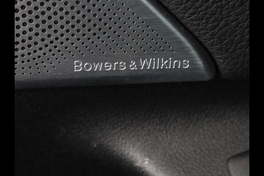 BMW 5 Serie 530e High Executive | Panoramadak | Head-Up | Adaptive cruise | Trekhaak | Bowers & Wilkins | Leder | Stoelverwarming | 360 Camera | Carplay | Keyless | Navigatie