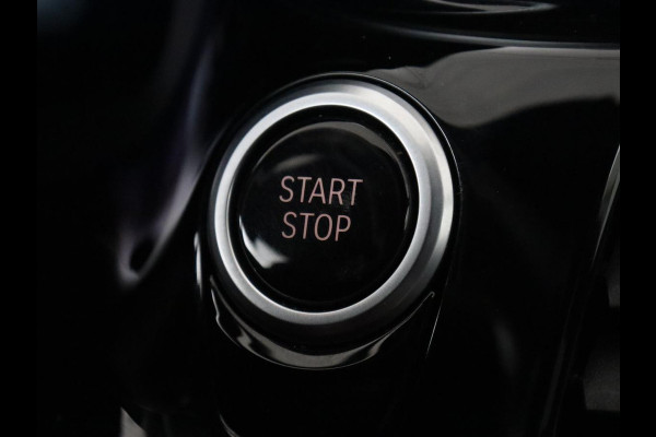 BMW 5 Serie 530e High Executive | Panoramadak | Head-Up | Adaptive cruise | Trekhaak | Bowers & Wilkins | Leder | Stoelverwarming | 360 Camera | Carplay | Keyless | Navigatie