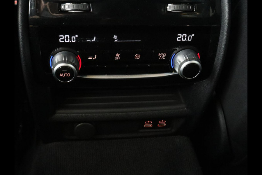 BMW 5 Serie 530e High Executive | Panoramadak | Head-Up | Adaptive cruise | Trekhaak | Bowers & Wilkins | Leder | Stoelverwarming | 360 Camera | Carplay | Keyless | Navigatie