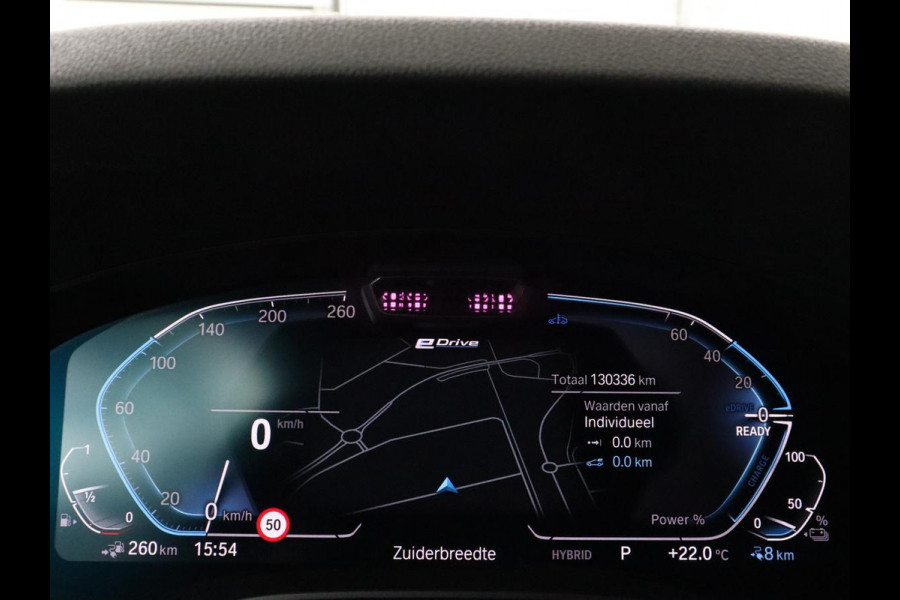BMW 5 Serie 530e High Executive | Panoramadak | Head-Up | Adaptive cruise | Trekhaak | Bowers & Wilkins | Leder | Stoelverwarming | 360 Camera | Carplay | Keyless | Navigatie