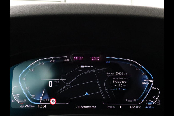 BMW 5 Serie 530e High Executive | Panoramadak | Head-Up | Adaptive cruise | Trekhaak | Bowers & Wilkins | Leder | Stoelverwarming | 360 Camera | Carplay | Keyless | Navigatie