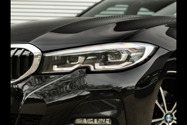 BMW 3-serie 320i M-Sport - Stoelverwarming - LED - 19 inch