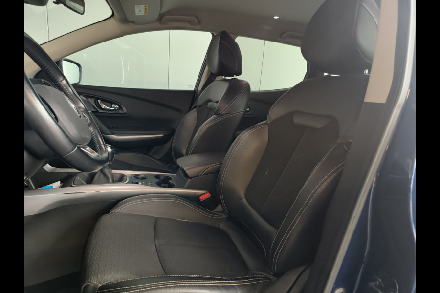 Renault Kadjar 1.5 dCi Intens + Trekhaak Rijklaar + 12 maanden Bovag-garantie Henk Jongen Auto's in Helmond,  al 50 jaar service zoals 't hoort!