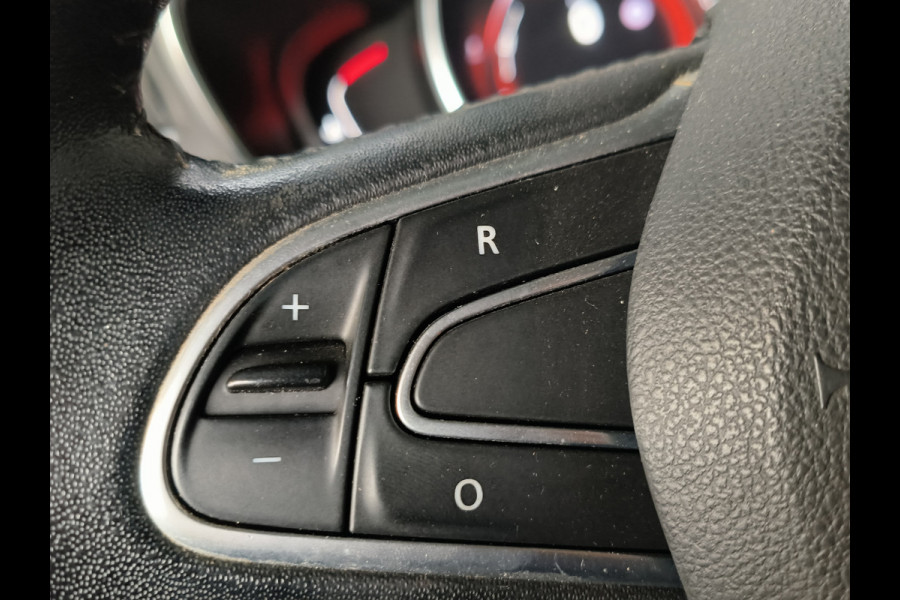 Renault Kadjar 1.5 dCi Intens + Trekhaak Rijklaar + 12 maanden Bovag-garantie Henk Jongen Auto's in Helmond,  al 50 jaar service zoals 't hoort!