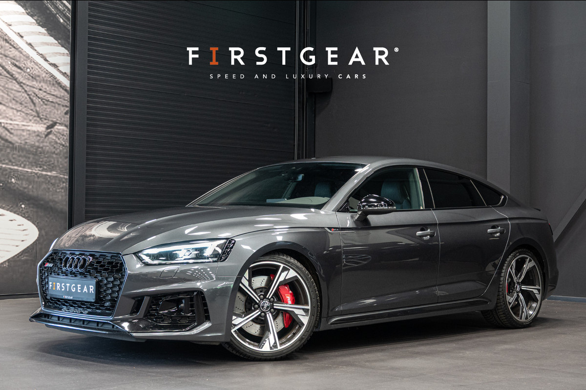 Audi RS5 Sportback 2.9 TFSI quattro *RS Sport-chassis / RS-Sportuitlaatsysteem / Massage / Adaptieve Cruise Control / Lichtmetalen velgen 20''* Audi RS5 Sportback 2.9 TFSI quattro *RS Sport-chassis / RS-Sportuitlaatsysteem / Massage / Adaptieve Cruise Control / Lichtmetalen velgen 20''*
