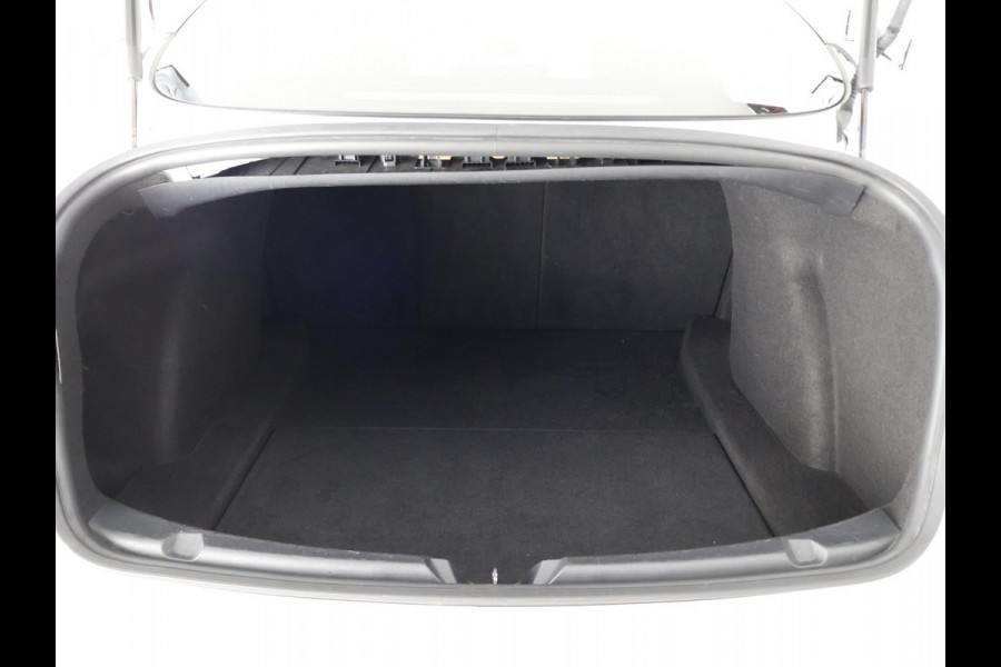 Tesla Model 3 BLACK BI-TONE PANO STD SOD ACCU 88% RWD   60 kWH LEDER.NAVI.CAMERA.AUTOPILOT, STOELVERWARMING EN NOG VEEL MEER!