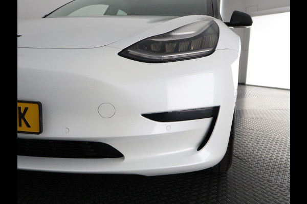 Tesla Model 3 BLACK BI-TONE PANO STD SOD ACCU 88% RWD   60 kWH LEDER.NAVI.CAMERA.AUTOPILOT, STOELVERWARMING EN NOG VEEL MEER!