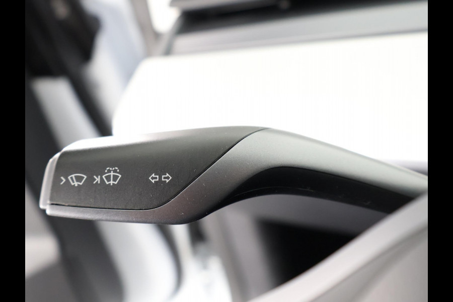 Tesla Model 3 BLACK BI-TONE PANO STD SOD ACCU 88% RWD   60 kWH LEDER.NAVI.CAMERA.AUTOPILOT, STOELVERWARMING EN NOG VEEL MEER!
