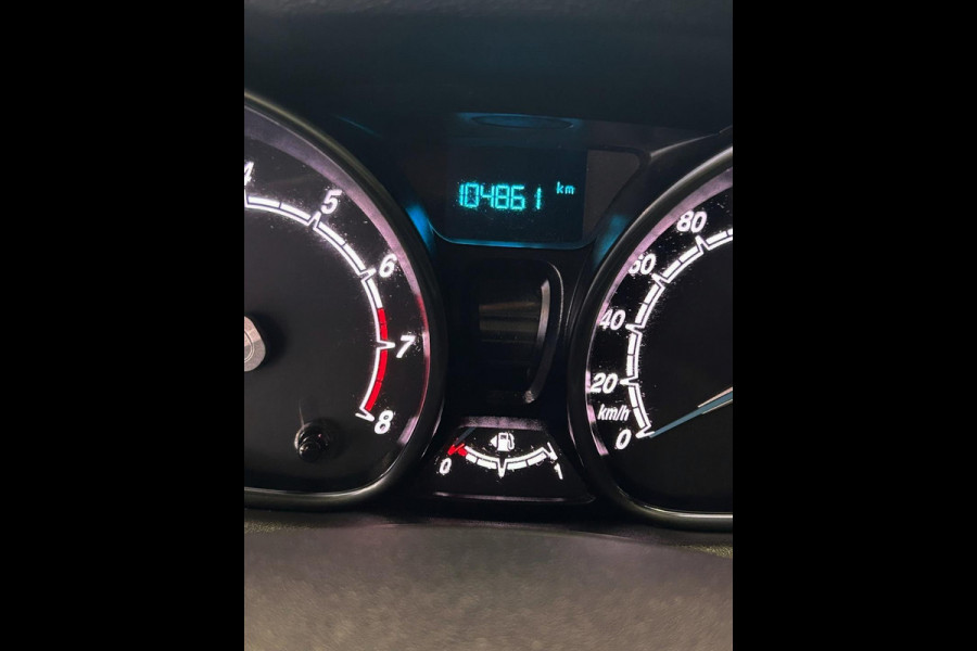 Ford Fiesta 1.0 EcoBoost ST Line - Navigatie I Airco I Sport pakket I LED I PDC I Dealer onderhouden