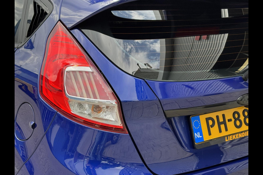 Ford Fiesta 1.0 EcoBoost ST Line - Navigatie I Airco I Sport pakket I LED I PDC I Dealer onderhouden