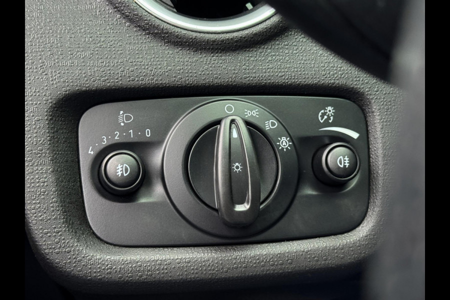 Ford Fiesta 1.0 EcoBoost ST Line - Navigatie I Airco I Sport pakket I LED I PDC I Dealer onderhouden