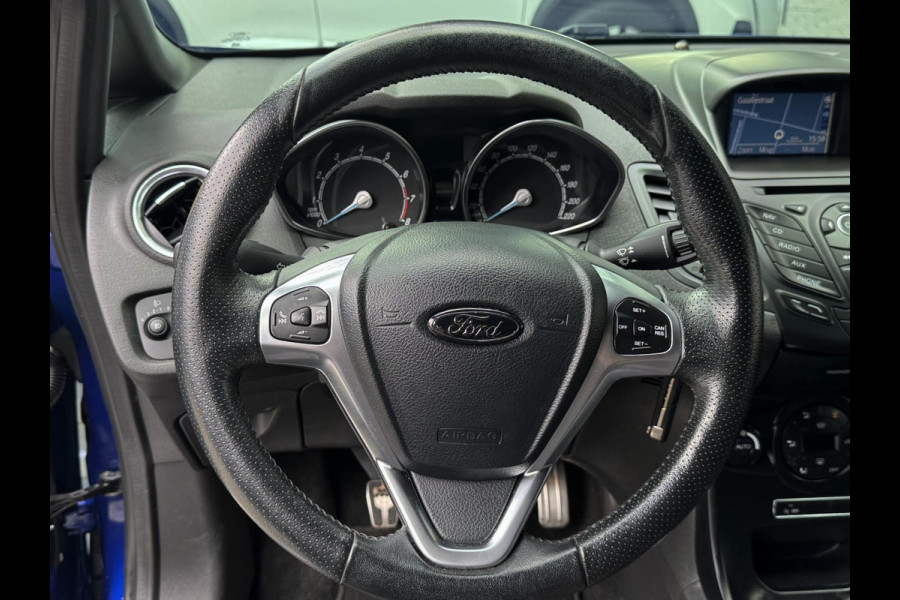 Ford Fiesta 1.0 EcoBoost ST Line - Navigatie I Airco I Sport pakket I LED I PDC I Dealer onderhouden