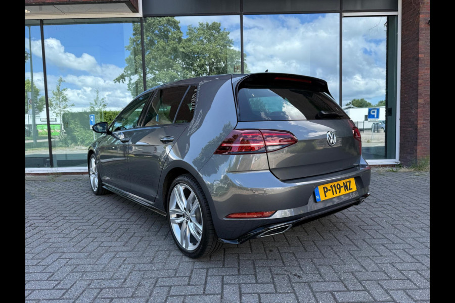 Volkswagen Golf 1.5 TSI Highline Business R - Navi - Camera - LED - Winterpakket