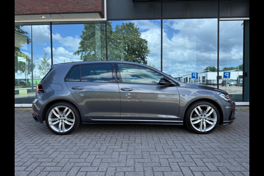 Volkswagen Golf 1.5 TSI Highline Business R - Navi - Camera - LED - Winterpakket