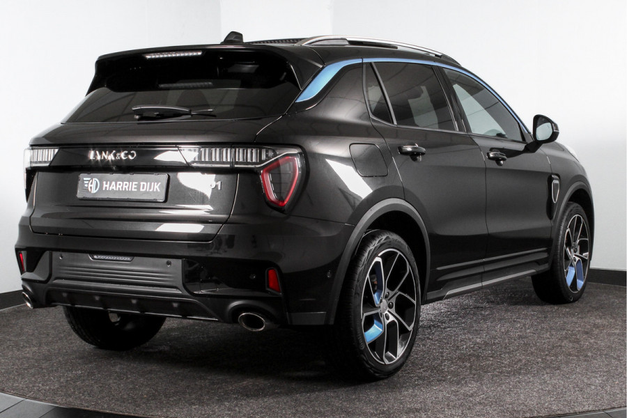 Lynk & Co 01 1.5 PHEV 261PK MY23 | 360 Camera | 7.4 kWh Boordlader | Donkere hemel | S/K-panodak | Adapt. Cruise | Memory | Elek. klep | LM 20" | 7224