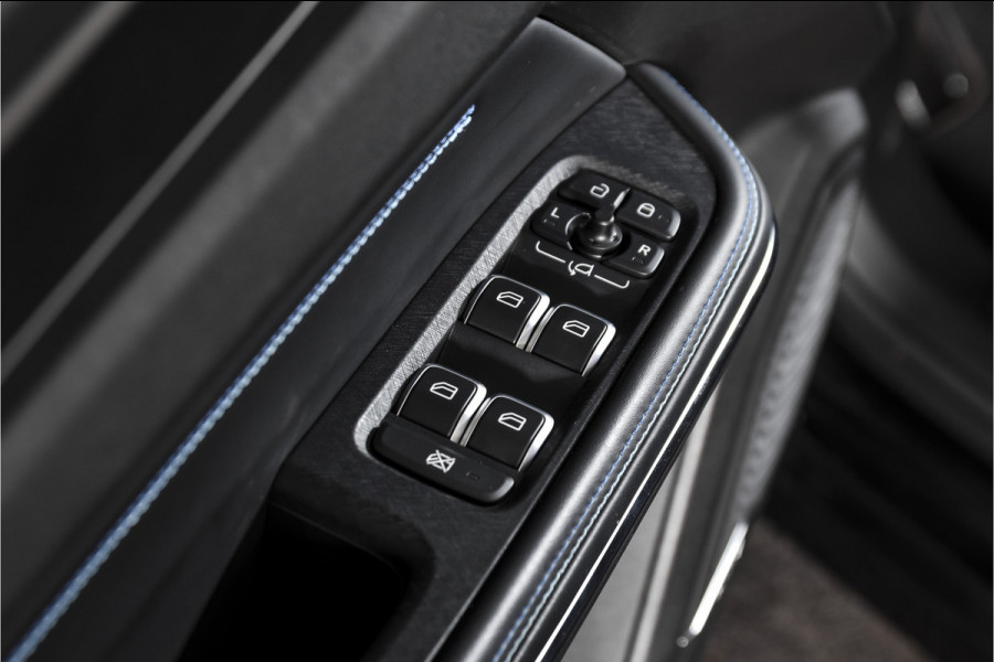 Lynk & Co 01 1.5 PHEV 261PK MY23 | 360 Camera | 7.4 kWh Boordlader | Donkere hemel | S/K-panodak | Adapt. Cruise | Memory | Elek. klep | LM 20" | 7224