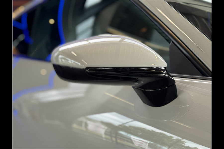 Porsche 911 3.0 Carrera 4S Sport chrono Bose Dealer onderhouden Kreide Grau Panoramadak ACC 450PK!