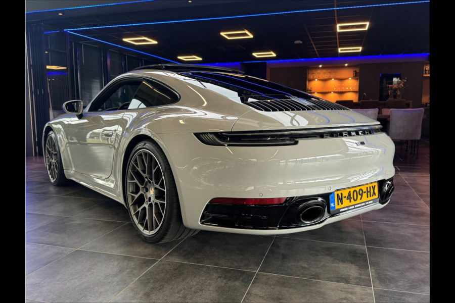 Porsche 911 3.0 Carrera 4S Sport chrono Bose Dealer onderhouden Kreide Grau Panoramadak ACC 450PK!