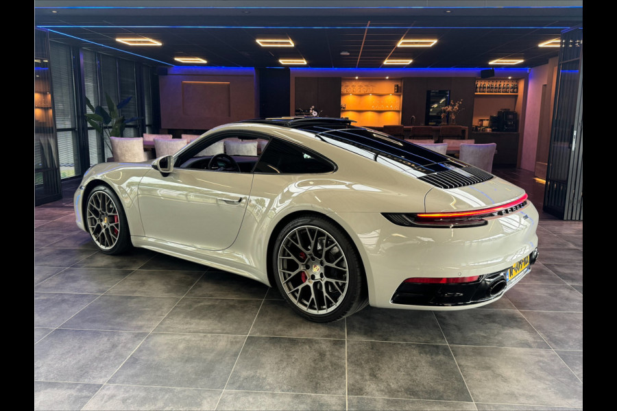 Porsche 911 3.0 Carrera 4S Sport chrono Bose Dealer onderhouden Kreide Grau Panoramadak ACC 450PK!