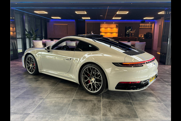 Porsche 911 3.0 Carrera 4S Sport chrono Bose Dealer onderhouden Kreide Grau Panoramadak ACC 450PK!